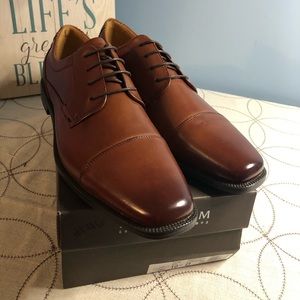 Florsheim Portico Cap Oxford Size 10.5 D